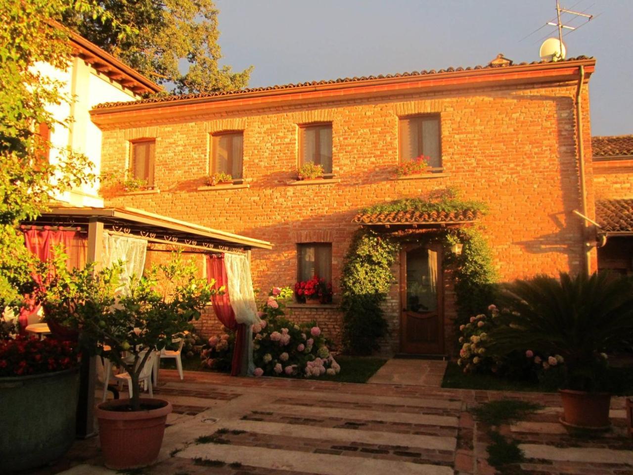 בית הארחה קרמונה 	Carrobbio Bed&Breakfast מראה חיצוני תמונה